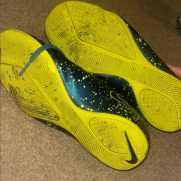 Nike Jr. Mercurial Victory V IC youth indoor soccer shoes - Picture 6 of 8